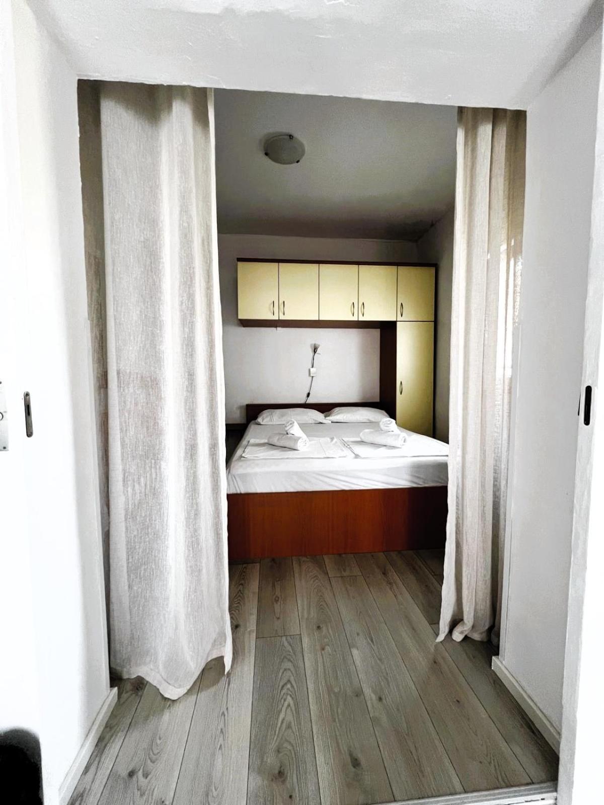 Family Apartments K&M Pag Town Extérieur photo
