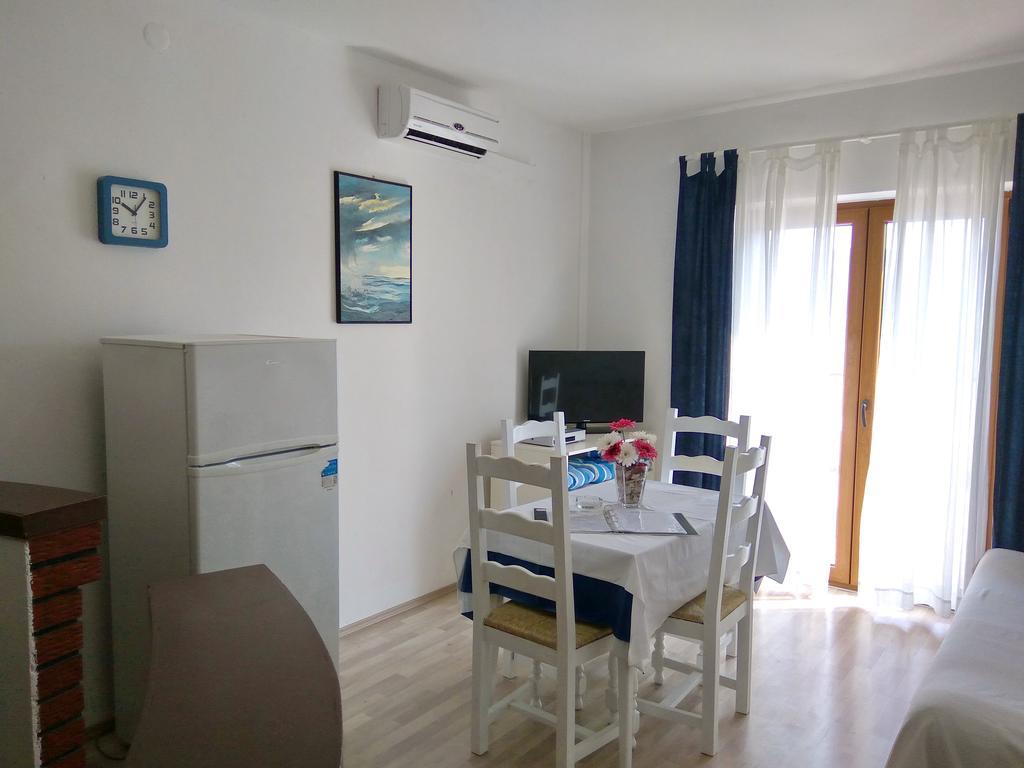 Family Apartments K&M Pag Town Extérieur photo