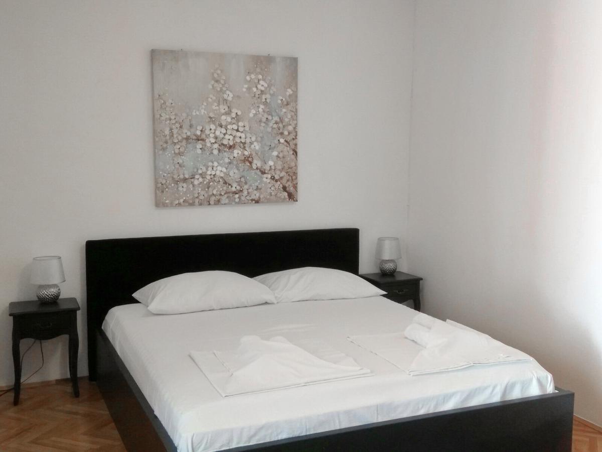 Family Apartments K&M Pag Town Extérieur photo